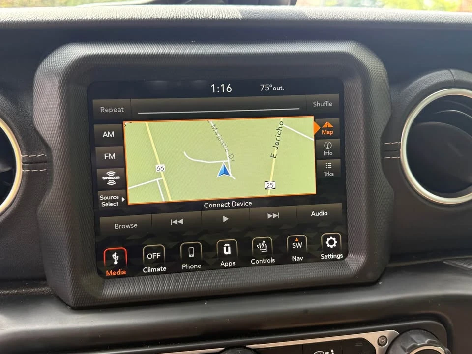 2023 Jeep JL Wrangler - Image 4 of 18