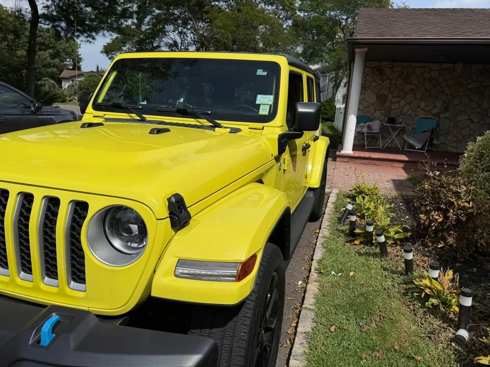 2023 Jeep JL Wrangler - Image 9 of 18