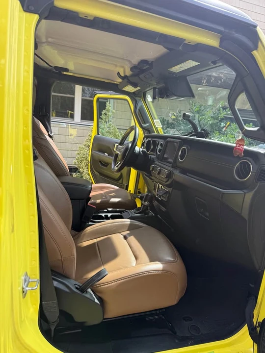 2023 Jeep JL Wrangler - Image 16 of 18
