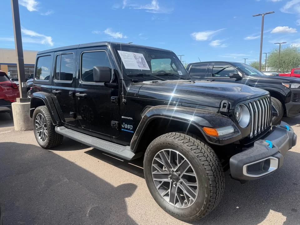 2023 Jeep JL Wrangler - Image 4 of 5
