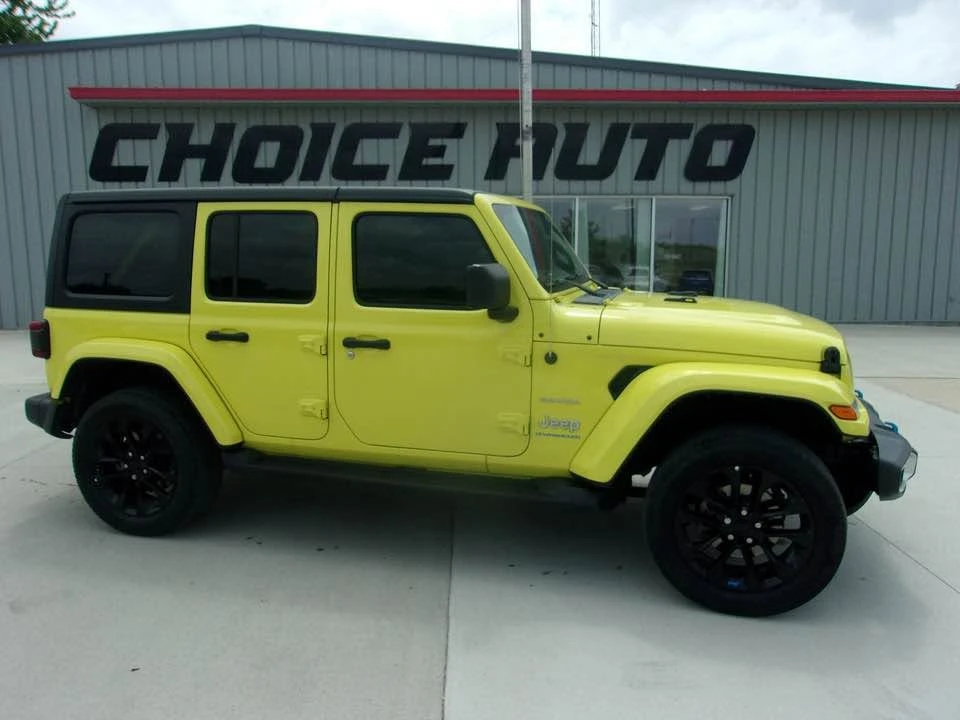 2023 Jeep JL Wrangler - Image 2 of 15