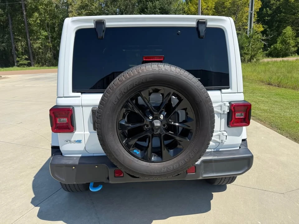 2023 Jeep JL Wrangler - Image 5 of 16
