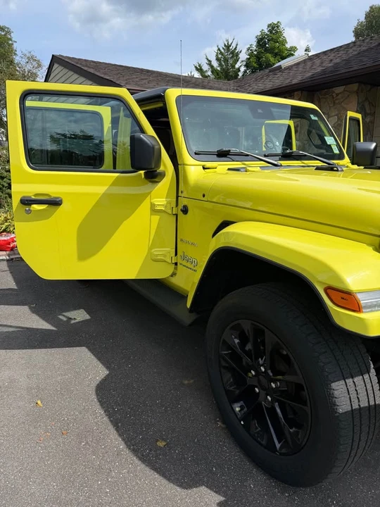 2023 Jeep JL Wrangler - Image 18 of 18
