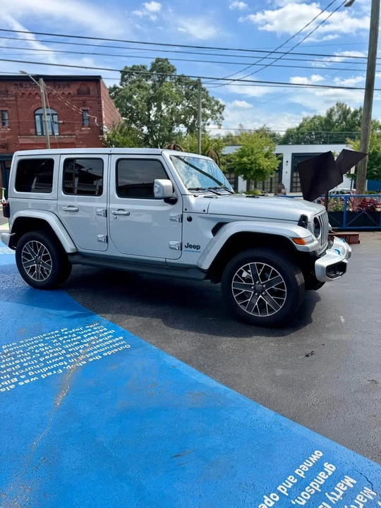 2023 Jeep JL Wrangler - Image 8 of 8