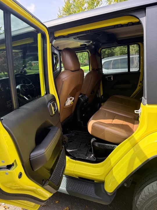 2023 Jeep JL Wrangler - Image 5 of 18