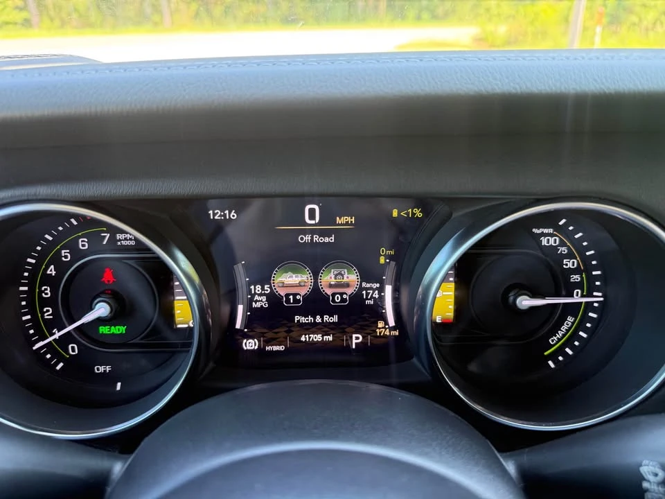 2023 Jeep JL Wrangler - Image 16 of 16