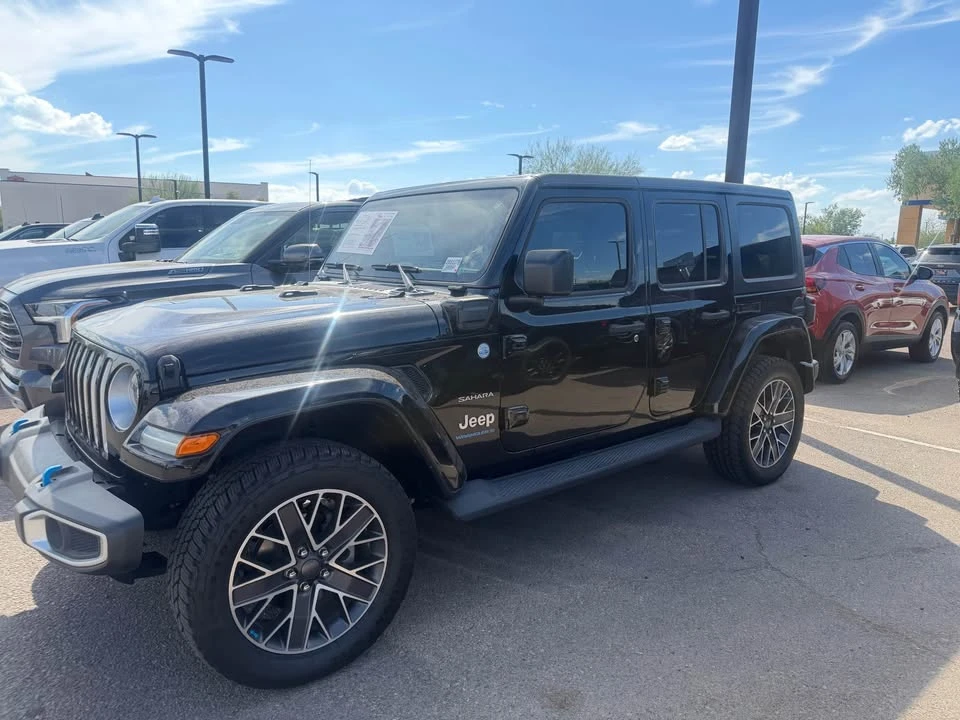 2023 Jeep JL Wrangler - Image 2 of 5