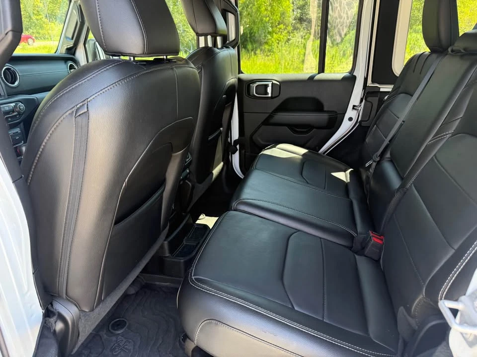 2023 Jeep JL Wrangler - Image 13 of 16