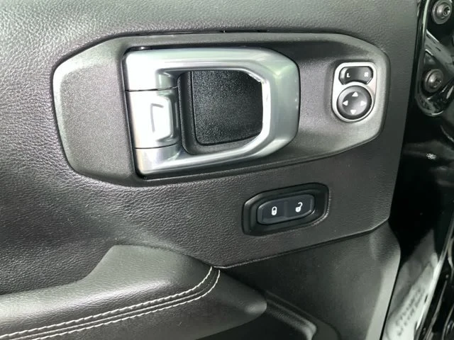 2023 Jeep JL Wrangler - Image 12 of 20