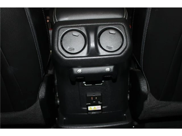 2023 Jeep JL Wrangler - Image 17 of 20