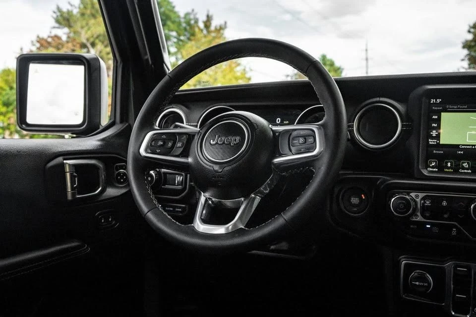 2023 Jeep JL Wrangler - Image 9 of 18