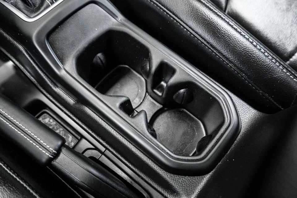 2023 Jeep JL Wrangler - Image 18 of 18