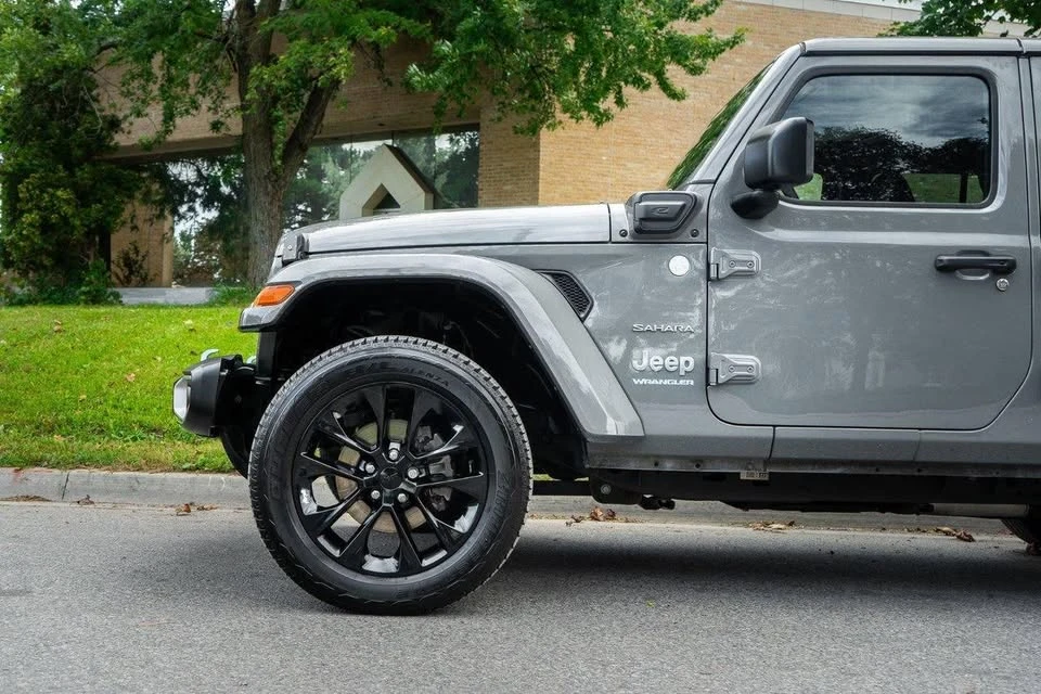 2023 Jeep JL Wrangler - Image 5 of 18