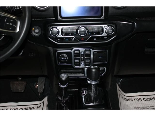 2023 Jeep JL Wrangler - Image 16 of 20