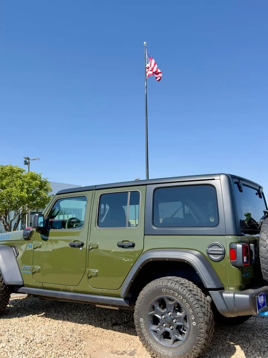 2023 Jeep JL Wrangler - Image 2 of 5