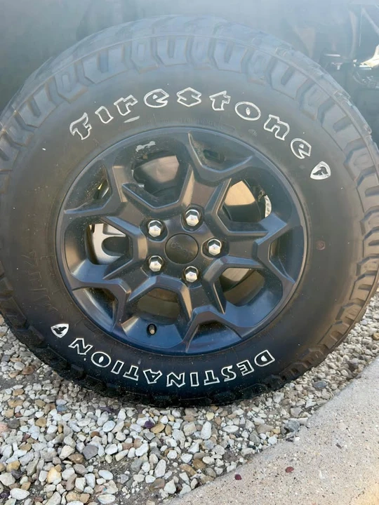 2023 Jeep JL Wrangler - Image 3 of 5