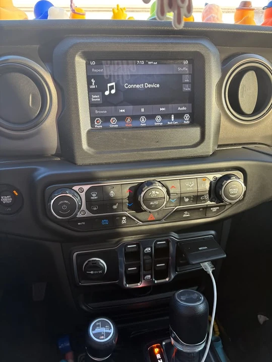 2023 Jeep JL Wrangler - Image 11 of 15