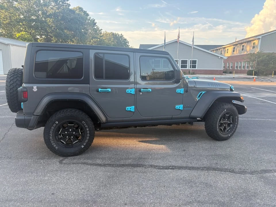 2023 Jeep JL Wrangler - Image 5 of 15