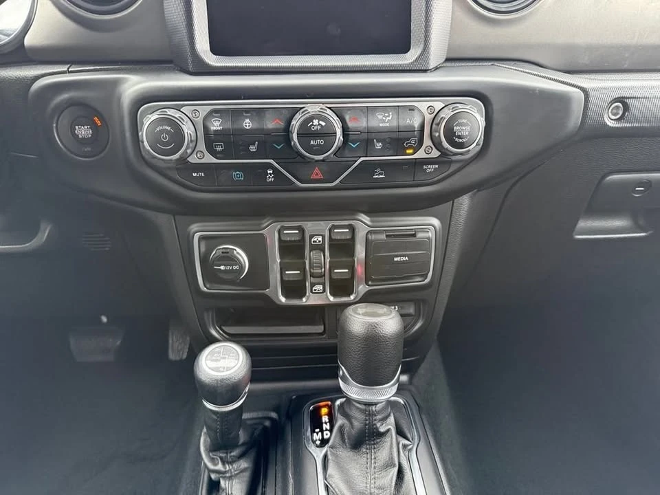 2023 Jeep JL Wrangler - Image 16 of 20