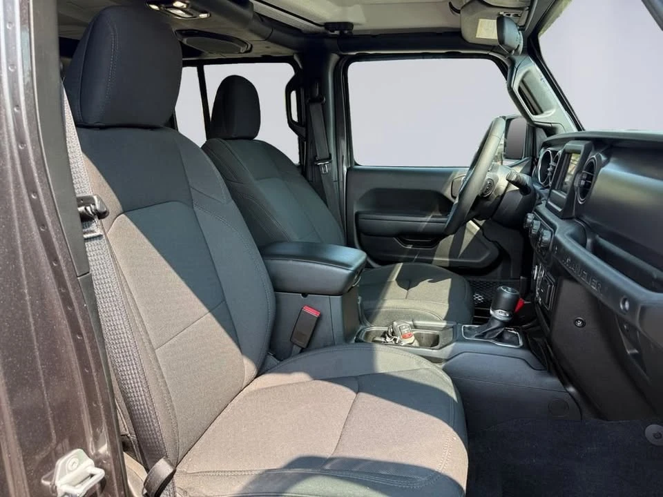 2023 Jeep JL Wrangler - Image 18 of 20