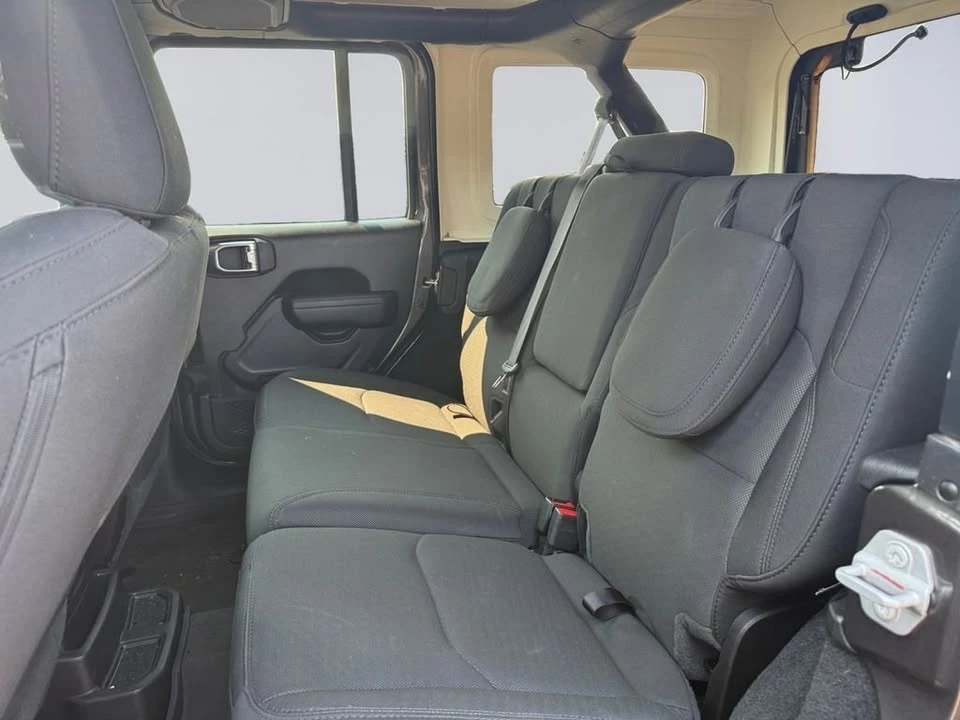 2023 Jeep JL Wrangler - Image 17 of 20