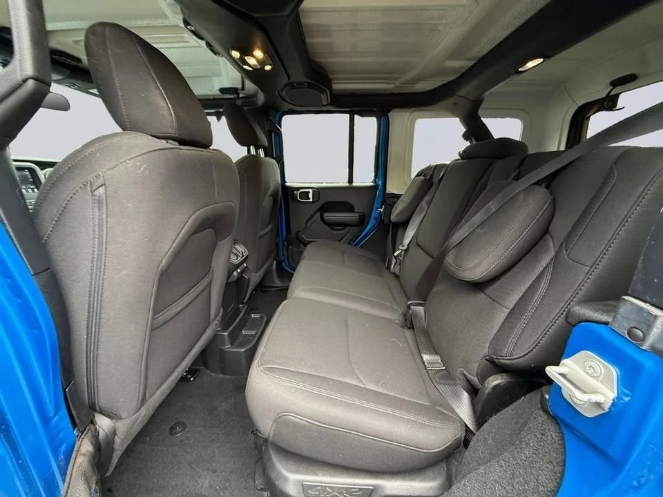 2023 Jeep JL Wrangler - Image 17 of 20