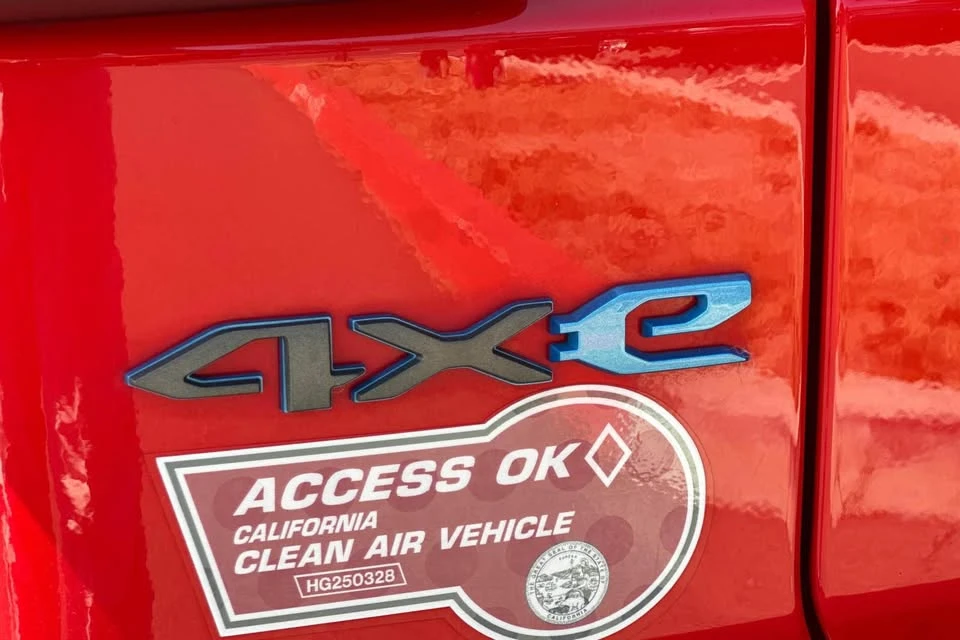 2023 Jeep JL Wrangler - Image 17 of 17