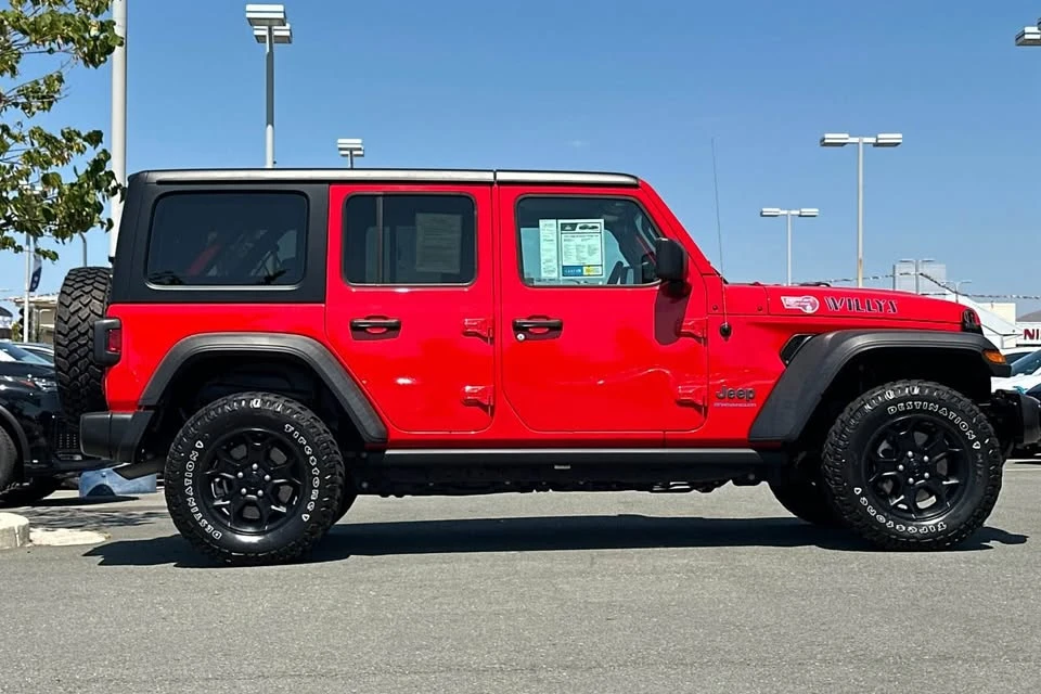 2023 Jeep JL Wrangler - Image 2 of 17