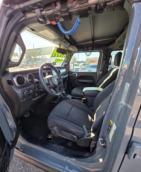 2023 Jeep JL Wrangler - Image 12 of 15