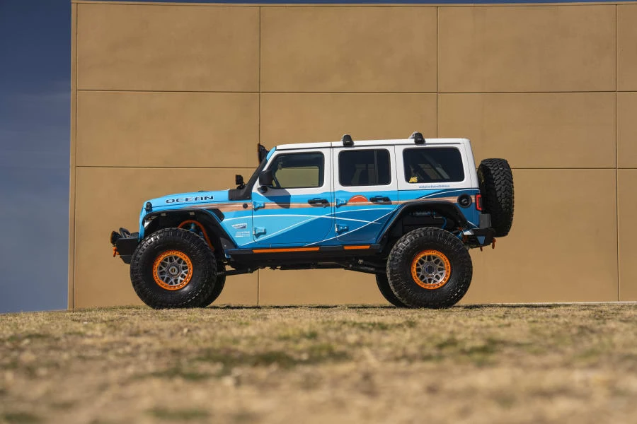 2023 Jeep JL Wrangler - Image 31 of 31