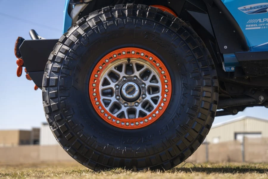 2023 Jeep JL Wrangler - Image 28 of 31