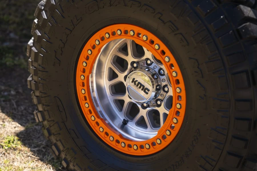 2023 Jeep JL Wrangler - Image 25 of 31