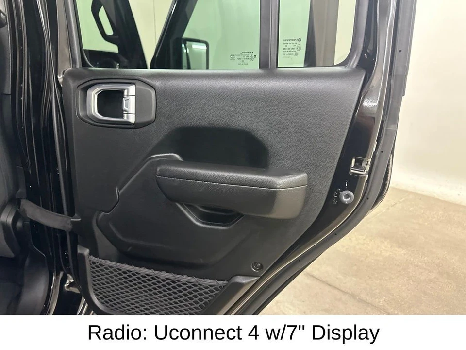 2023 Jeep JL Wrangler - Image 25 of 31