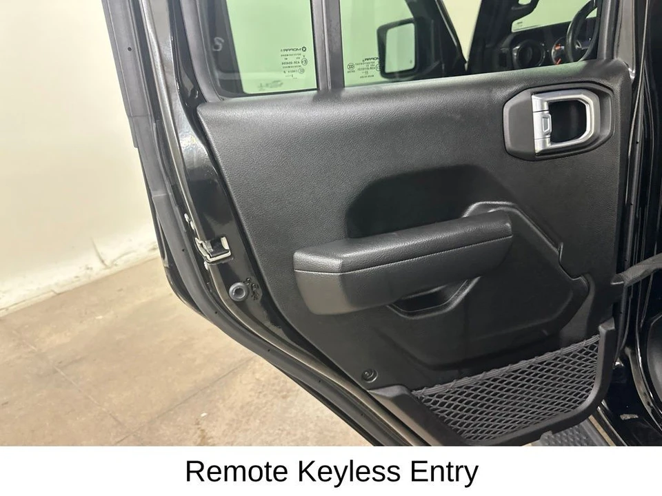 2023 Jeep JL Wrangler - Image 30 of 31