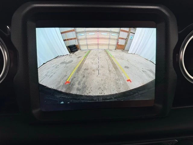 2023 Jeep JL Wrangler - Image 20 of 28