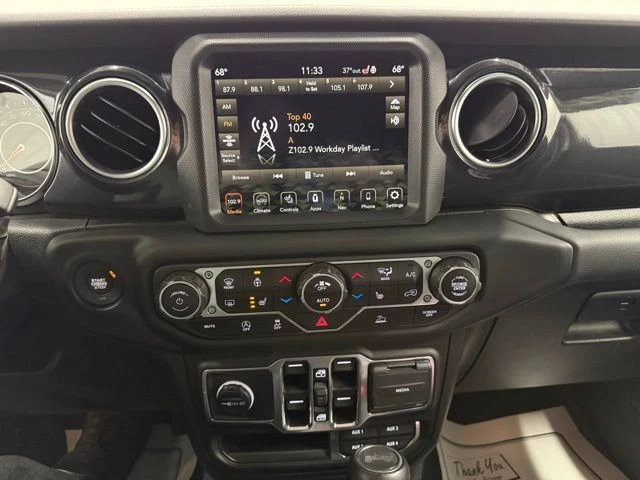 2023 Jeep JL Wrangler - Image 19 of 28