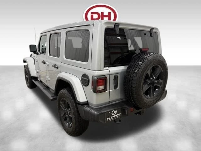 2023 Jeep JL Wrangler - Image 11 of 28