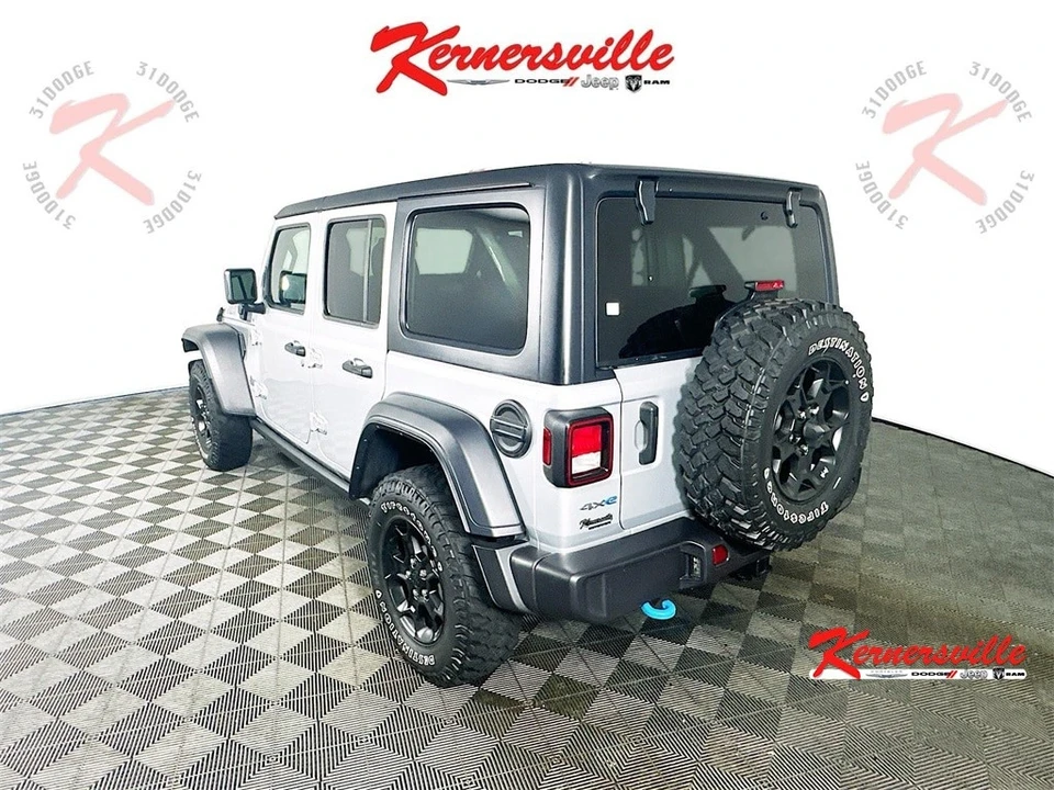 2023 Jeep JL Wrangler - Image 5 of 21