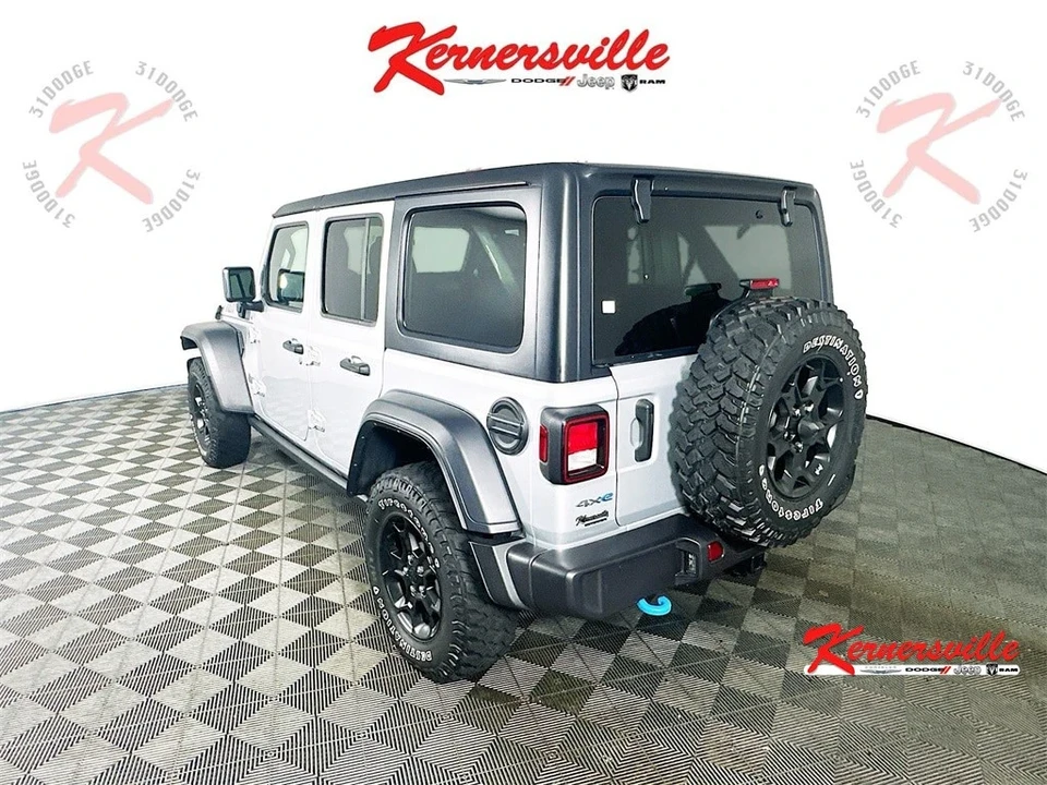 2023 Jeep JL Wrangler - Image 5 of 12