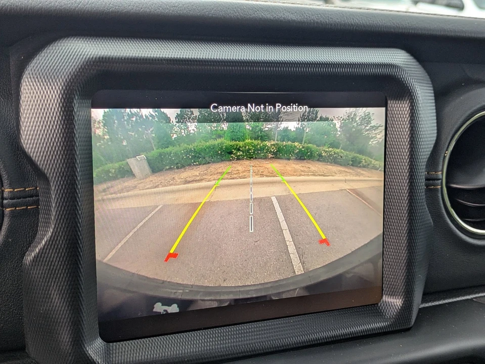 2023 Jeep JL Wrangler - Image 26 of 31