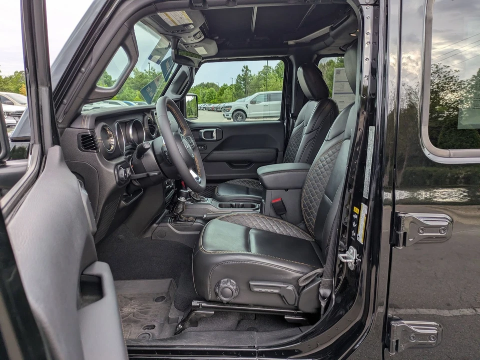 2023 Jeep JL Wrangler - Image 12 of 31