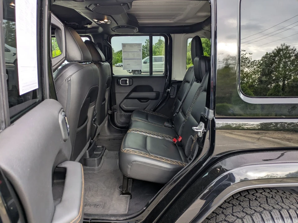 2023 Jeep JL Wrangler - Image 30 of 31
