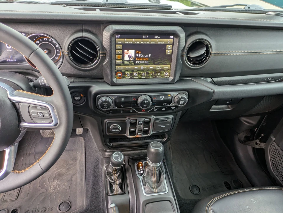 2023 Jeep JL Wrangler - Image 22 of 31