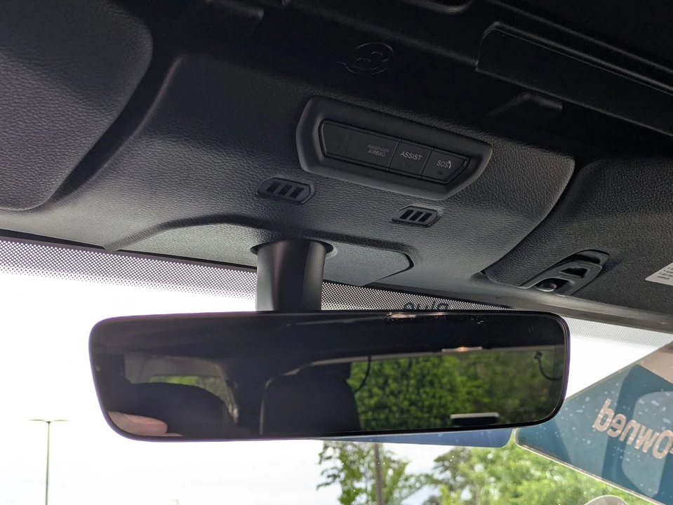 2023 Jeep JL Wrangler - Image 28 of 31