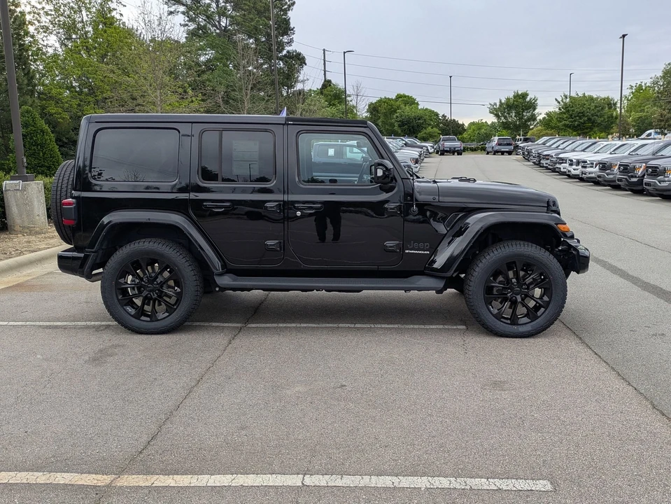 2023 Jeep JL Wrangler - Image 3 of 31