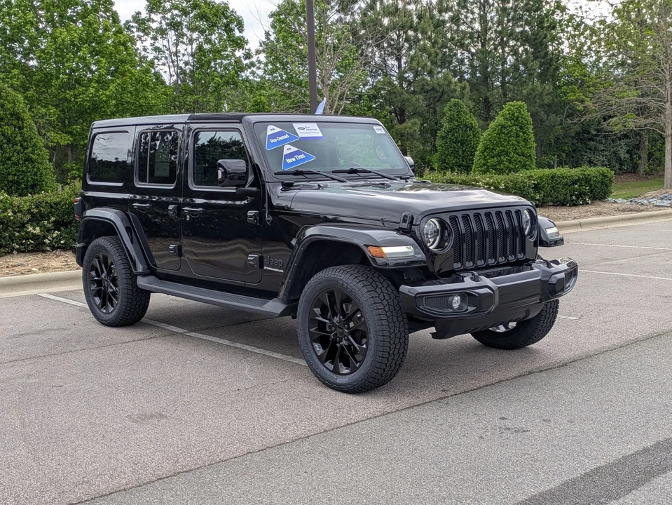 2023 Jeep JL Wrangler - Image 2 of 31