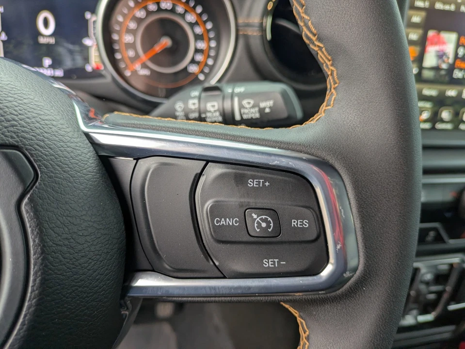 2023 Jeep JL Wrangler - Image 19 of 31
