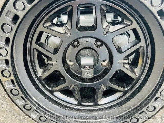 2023 Jeep JL Wrangler - Image 10 of 12