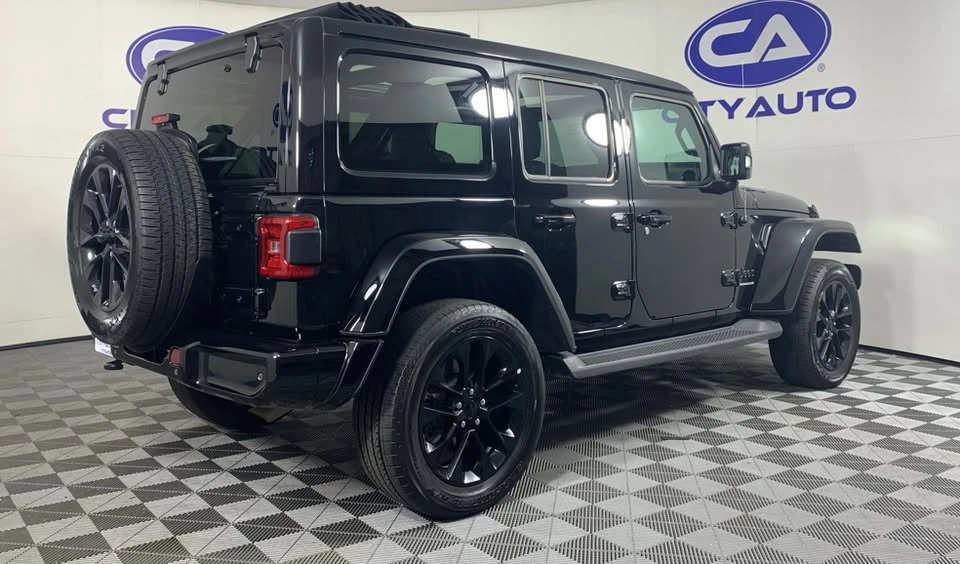 2023 Jeep JL Wrangler - Image 10 of 12