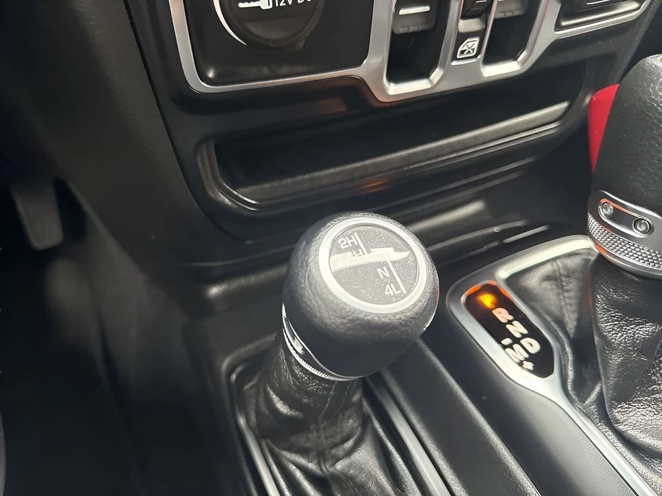 2023 Jeep JL Wrangler - Image 21 of 31